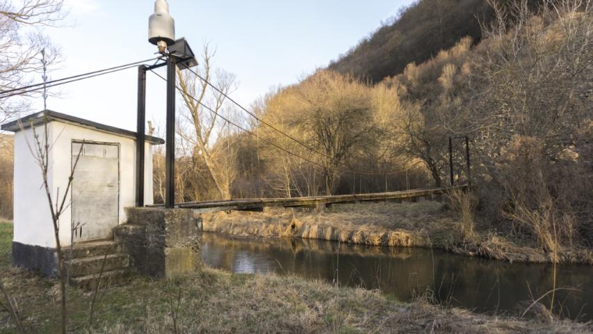 Хидрометрична станция на река Нишава с въжен мост